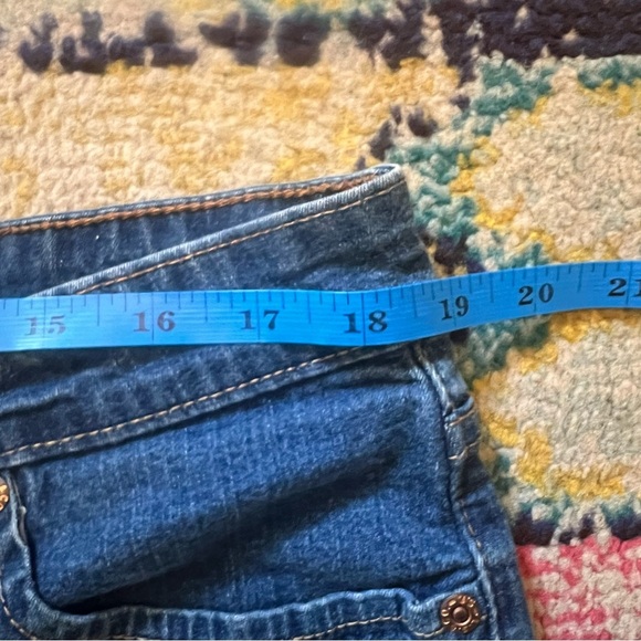 Levi’s signature bootcut womens size 18 jeans - Picture 3 of 7